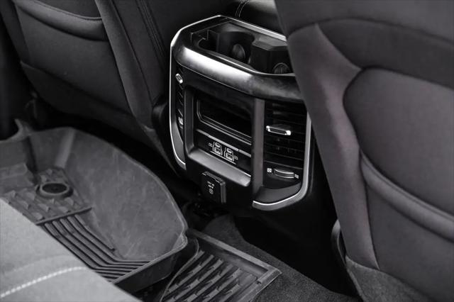 2022 Ram 1500 Big Horn Crew Cab 4x4 5'7" Box