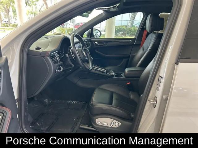 2023 Porsche Macan T