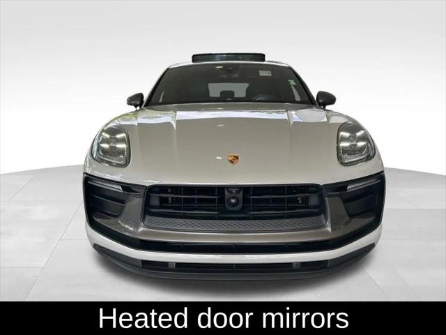 2023 Porsche Macan T