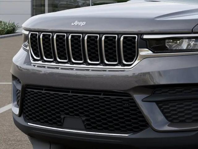 2026 Jeep Grand Cherokee Altitude 4x2