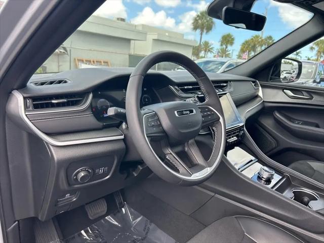 2025 Jeep Grand Cherokee L Altitude X 4x2