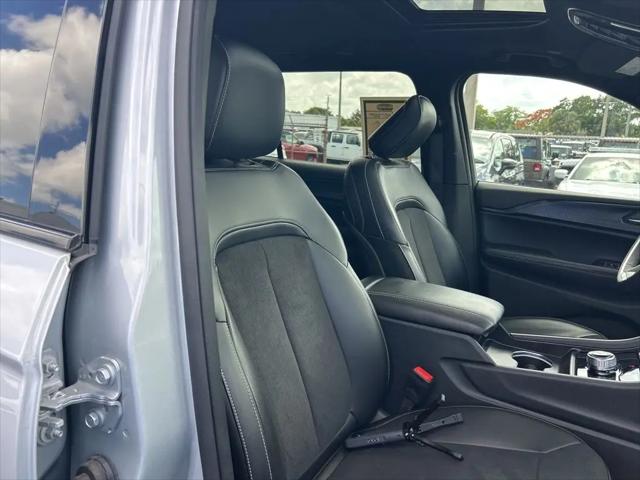 2025 Jeep Grand Cherokee L Altitude X 4x2