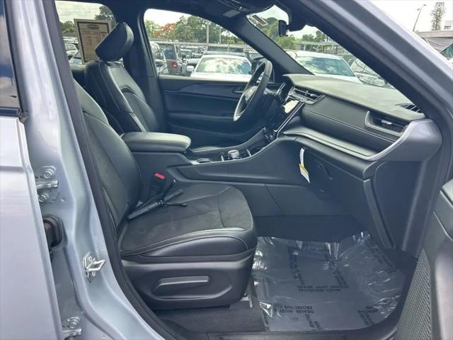 2025 Jeep Grand Cherokee L Altitude X 4x2