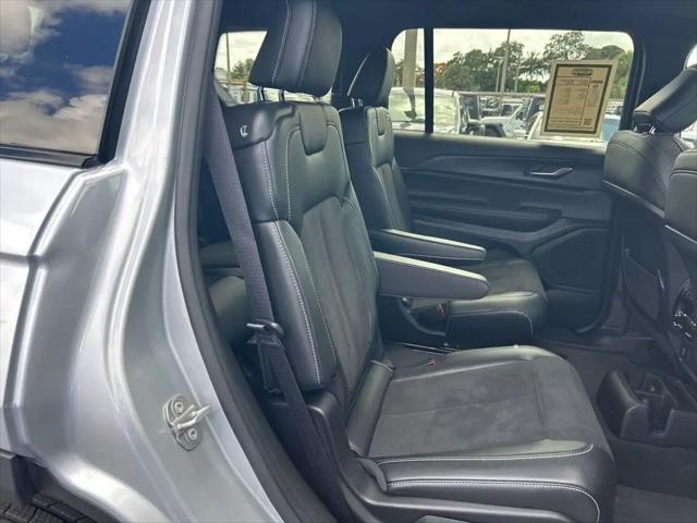 2025 Jeep Grand Cherokee L Altitude X 4x2