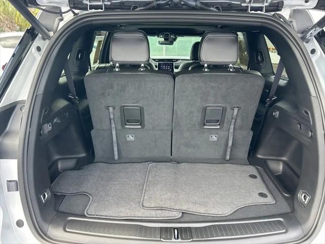 2025 Jeep Grand Cherokee L Altitude X 4x2