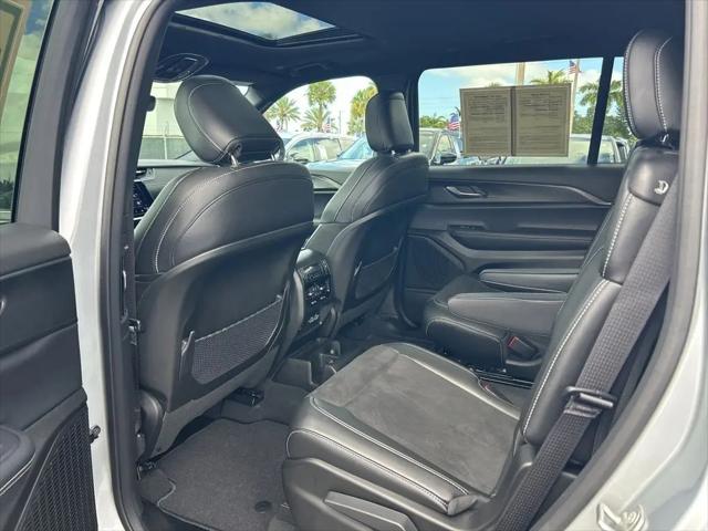 2025 Jeep Grand Cherokee L Altitude X 4x2