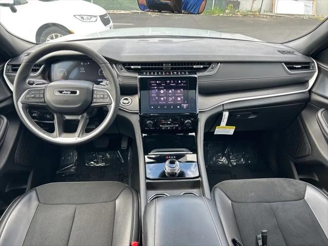 2025 Jeep Grand Cherokee L Altitude X 4x2
