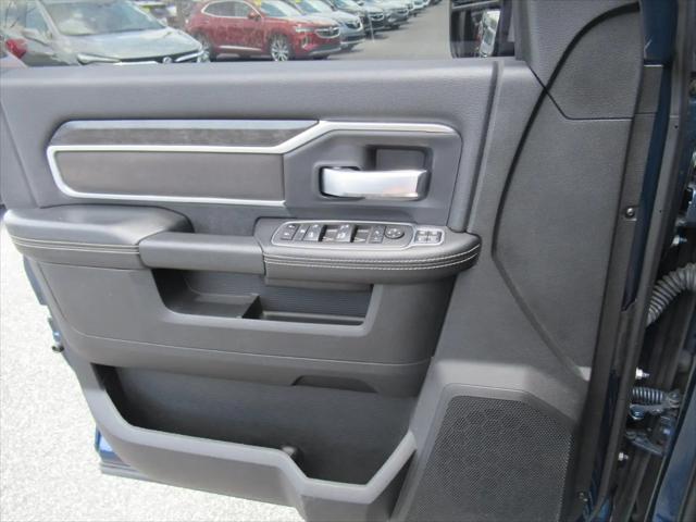 2024 Ram 3500 Big Horn Crew Cab 4x4 8' Box