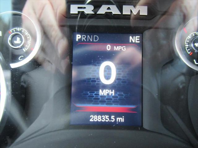 2024 Ram 3500 Big Horn Crew Cab 4x4 8' Box