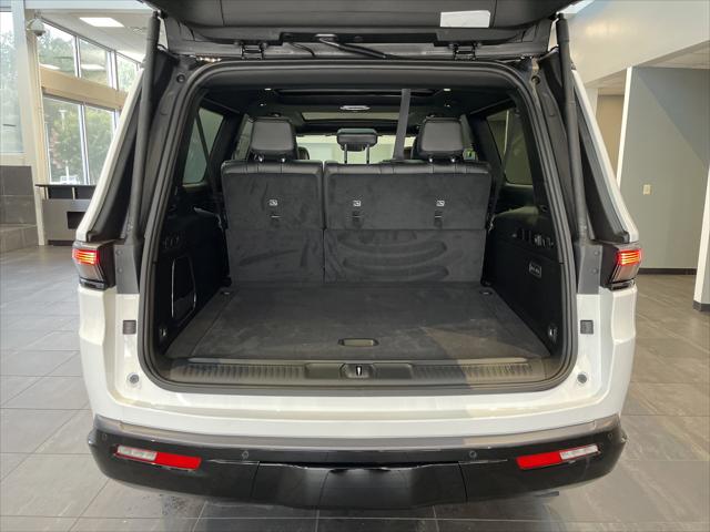 2026 Jeep Grand Wagoneer L 4x4
