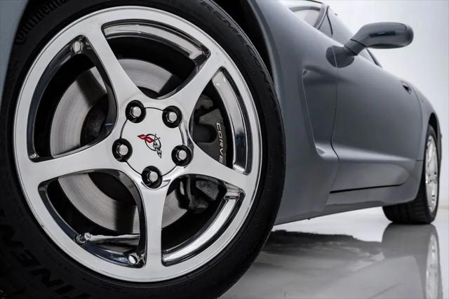 2003 Chevrolet Corvette Base