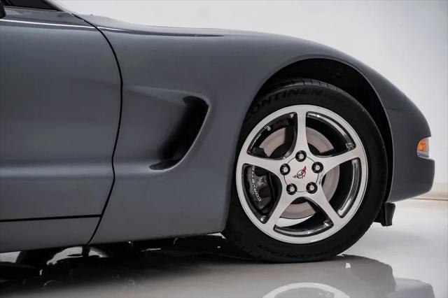 2003 Chevrolet Corvette Base