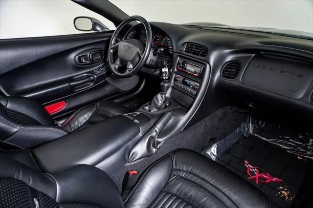 2003 Chevrolet Corvette Base