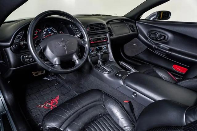2003 Chevrolet Corvette Base