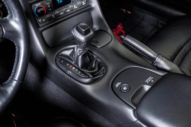 2003 Chevrolet Corvette Base