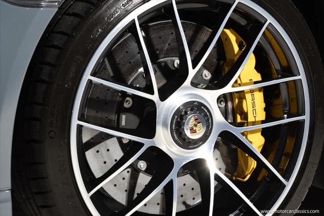 2018 Porsche 911 Turbo S