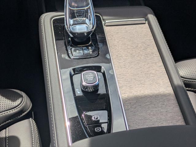 2026 Volvo XC90 Plug-In Hybrid Ultra Dark Theme, T8 AWD, Electric/Gasoline, 6 Seats