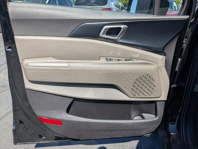 2025 Kia Carnival MPV LXS