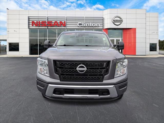 2024 Nissan Titan Crew Cab SV 4x4