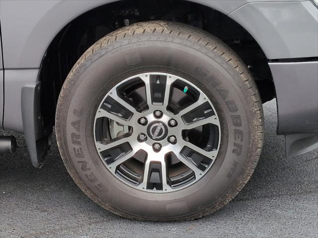 2024 Nissan Titan Crew Cab SV 4x4