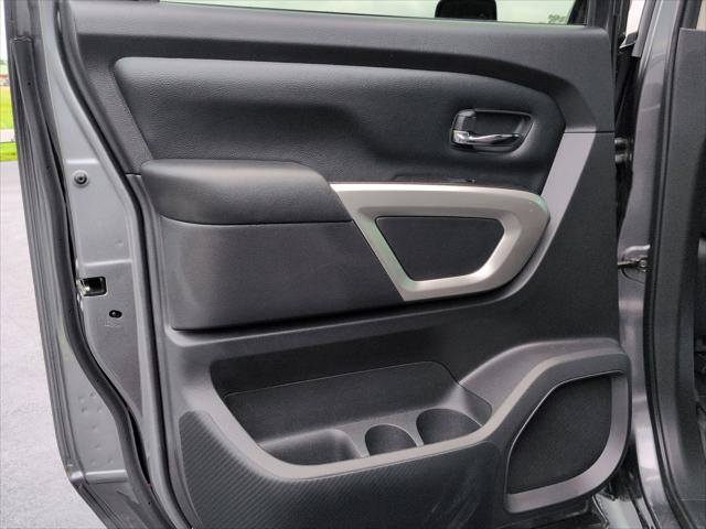 2024 Nissan Titan Crew Cab SV 4x4