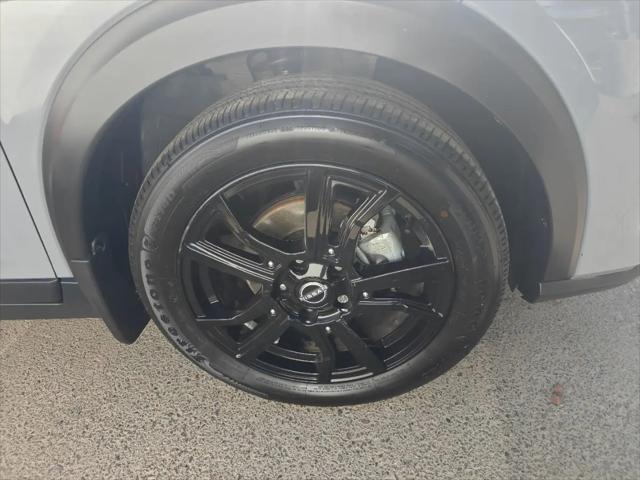 2024 Nissan Kicks SR Xtronic CVT