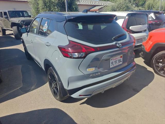 2024 Nissan Kicks SR Xtronic CVT