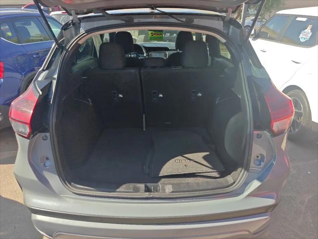 2024 Nissan Kicks SR Xtronic CVT