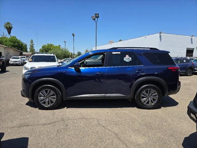 2025 Nissan Pathfinder SV 4WD