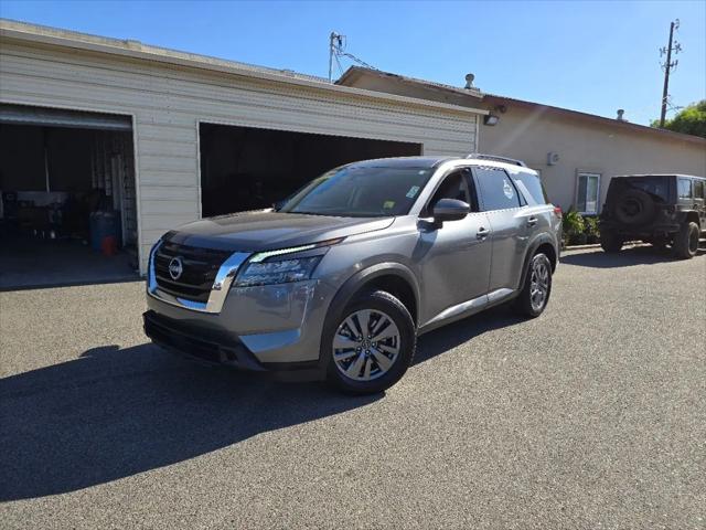 2025 Nissan Pathfinder SV FWD