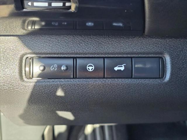 2025 Nissan Pathfinder SV FWD