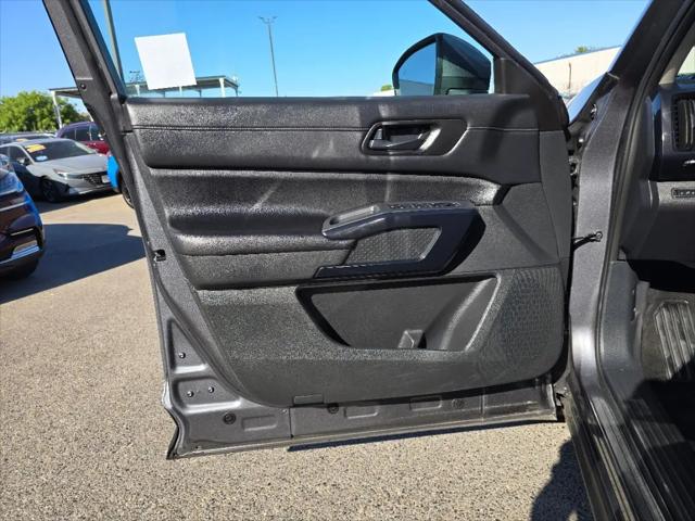 2025 Nissan Pathfinder SV FWD