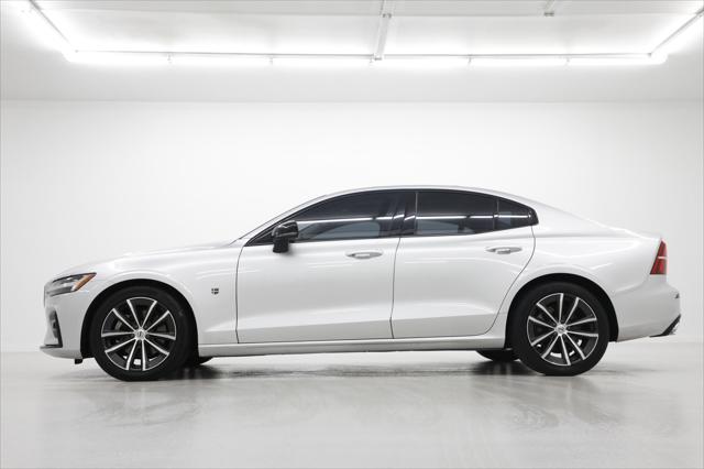 2022 Volvo S60 B5 Momentum