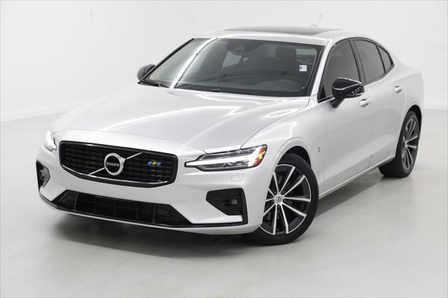 2022 Volvo S60 B5 Momentum
