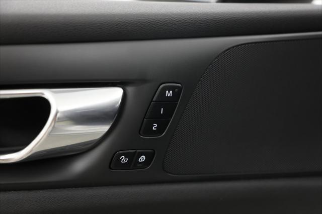 2022 Volvo S60 B5 Momentum
