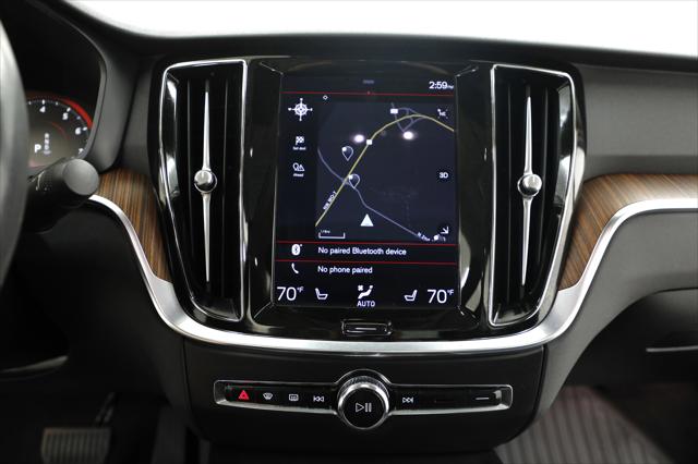 2022 Volvo S60 B5 Momentum