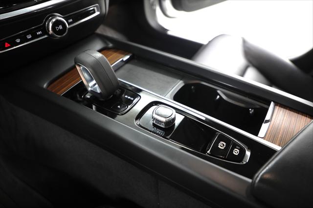 2022 Volvo S60 B5 Momentum