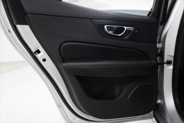 2022 Volvo S60 B5 Momentum