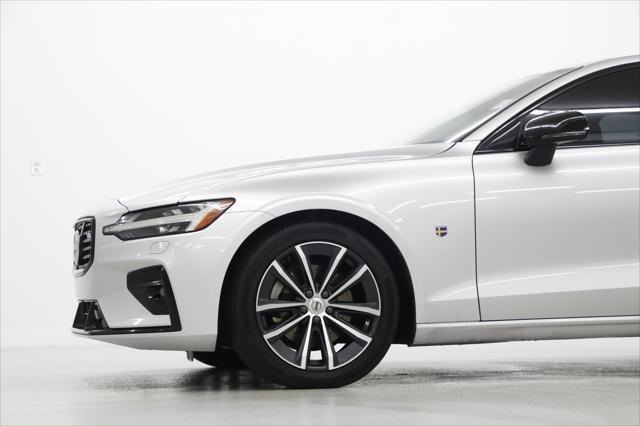 2022 Volvo S60 B5 Momentum