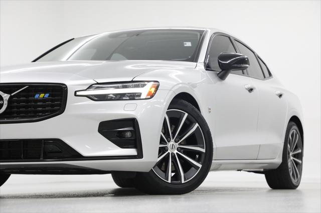 2022 Volvo S60 B5 Momentum