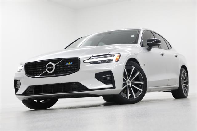 2022 Volvo S60 B5 Momentum