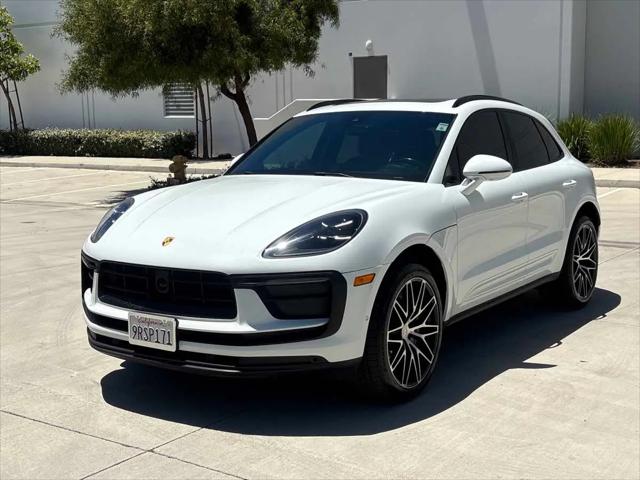 2022 Porsche Macan Macan
