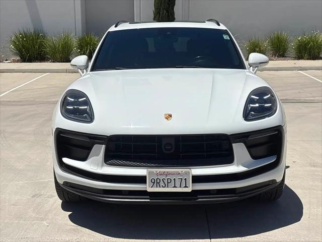 2022 Porsche Macan Macan