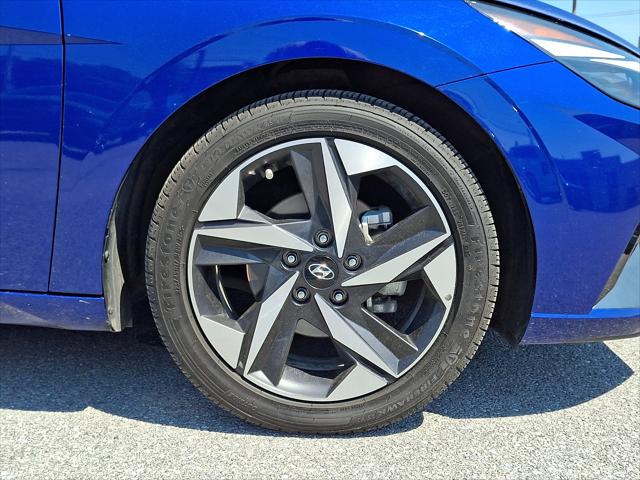 2022 Hyundai Elantra Limited