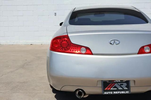 2003 INFINITI G35 Base w/6 Speed Manual