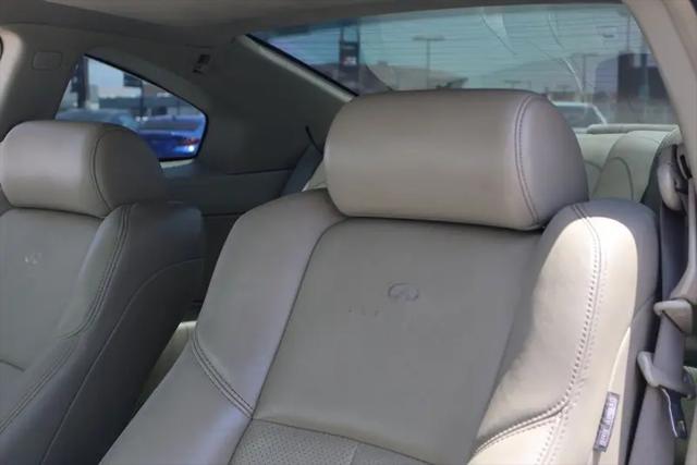 2003 INFINITI G35 Base w/6 Speed Manual