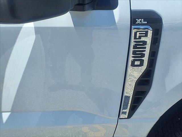 2026 Ford F-250 2026 FORD F-250 XL CREW CAB 4DR 160 WB 4WD HD