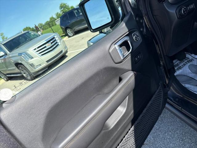 2022 Jeep Gladiator Sport
