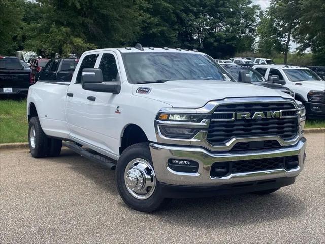 2026 Ram 3500 Tradesman Crew Cab 4x4 8' Box