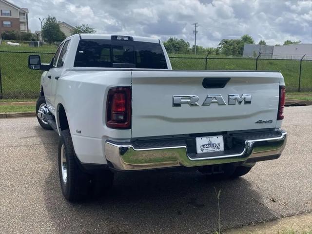 2026 Ram 3500 Tradesman Crew Cab 4x4 8' Box